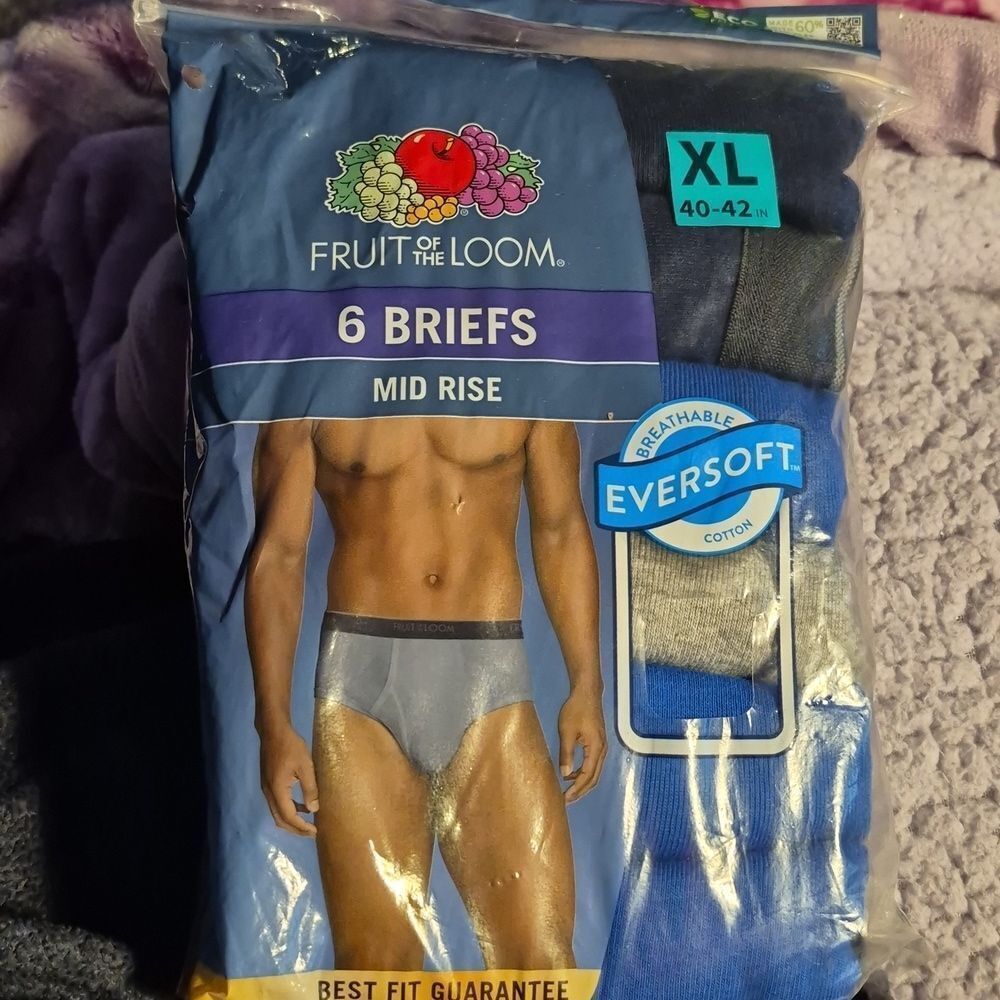 Fruit of the Loom Men's XL Midrise Cotton Briefs Moisture-Wicking - New - Picture 7 of 8